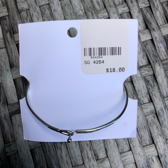 Silver Girl Mermaid Bracelet 🧜🏻♀️ - Picture 3 of 6